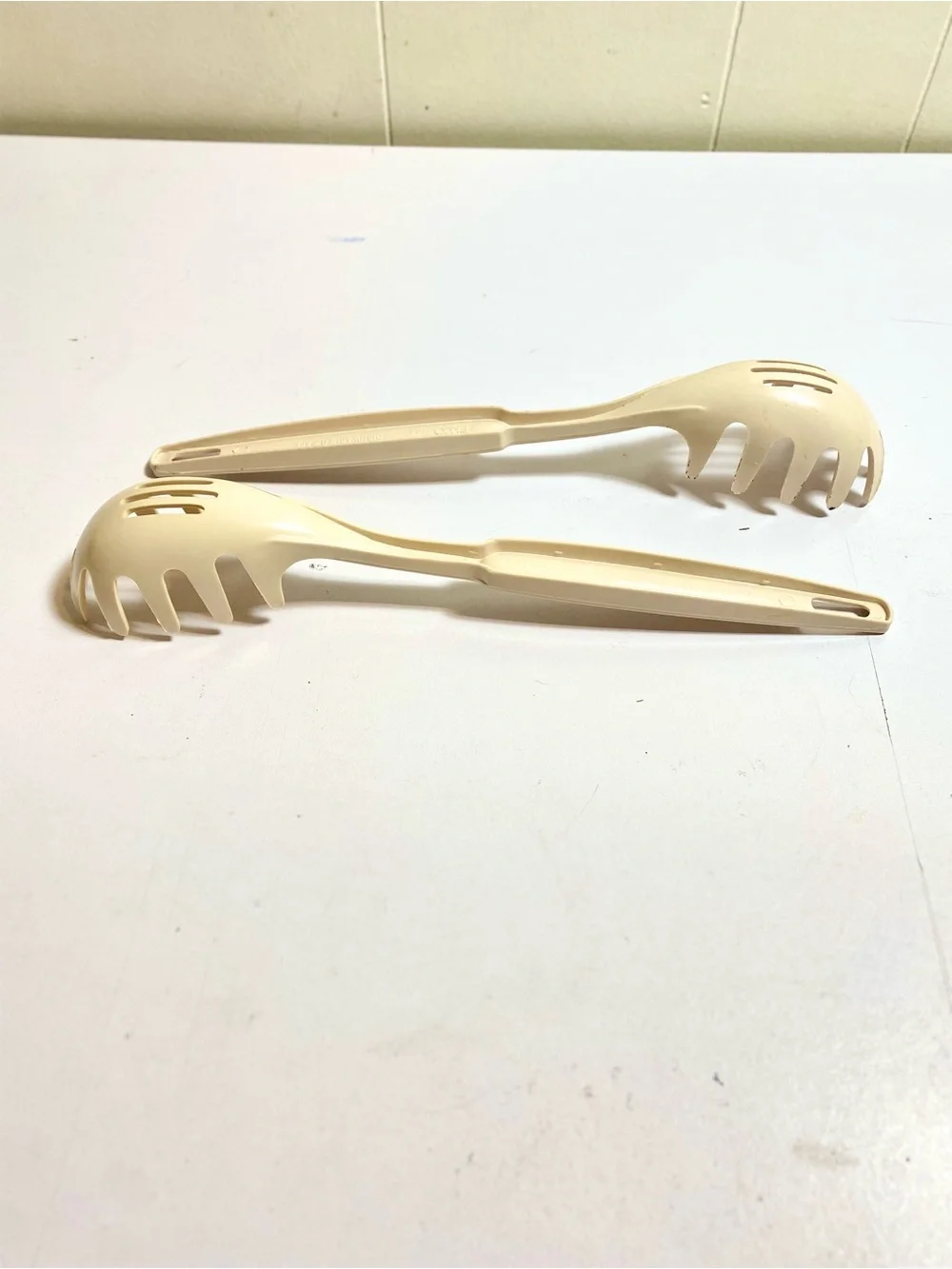 Ekco two cream